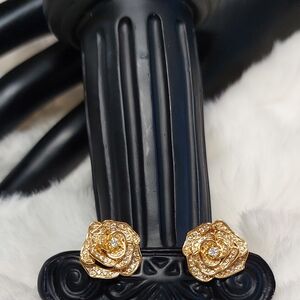 .40 Natural Diamonds Rose Stud Earrings In 18k Gold